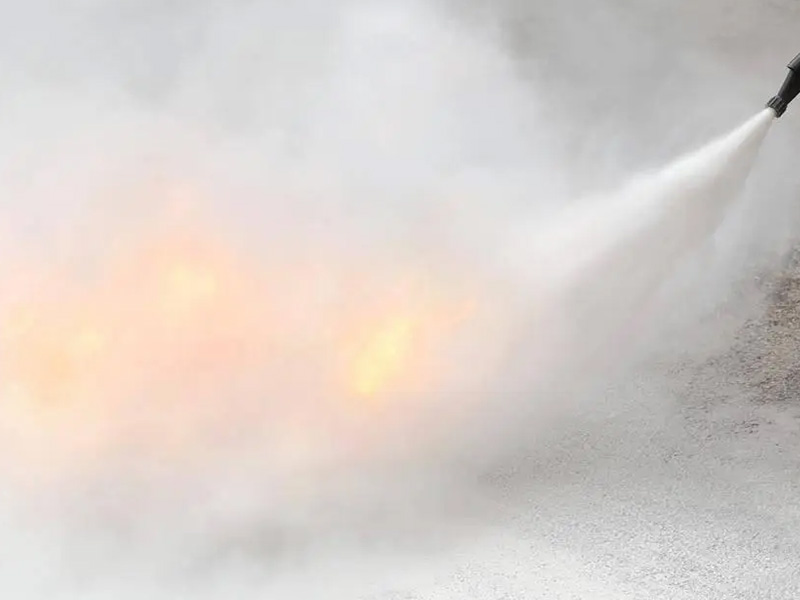 干粉灭火器什么是正确使用方法?